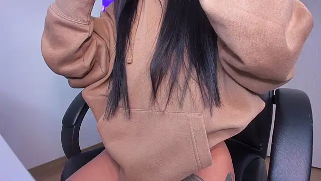 Lisegg  online show from March 11, 2025, 6:19 pm