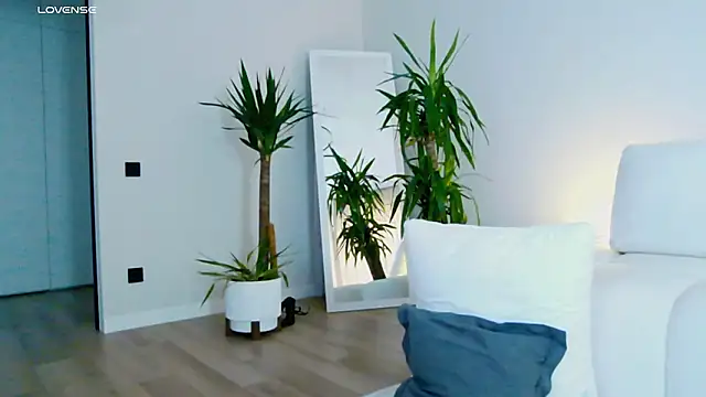 Sinful Eyes online show from March 20, 2026, 6:36 am