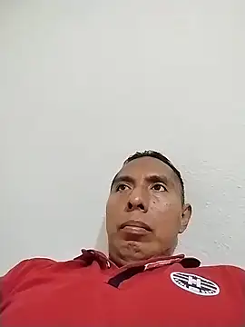 Snapshot of desnudo_Sexoxo chatting on February 5, 2026, 12:06 am desnudo Sexoxo online show from February 5, 2026, 12:06 am