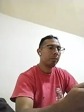 Snapshot of desnudo_Sexoxo chatting on February 10, 2026, 2:21 am desnudo Sexoxo online show from February 10, 2026, 2:21 am