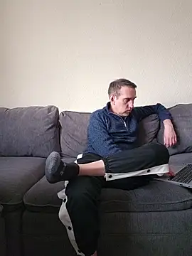 joegalea online show from April 14, 2026, 2:22 pm