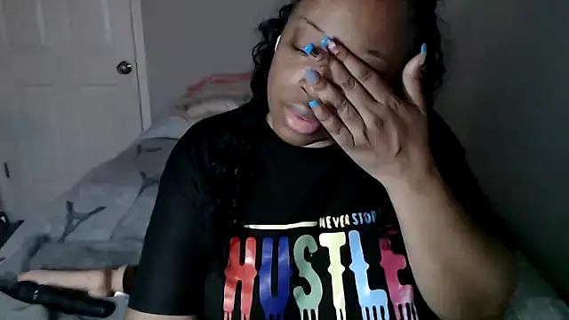 Sexymona1218 online show from October 29, 2025, 5:23 pm