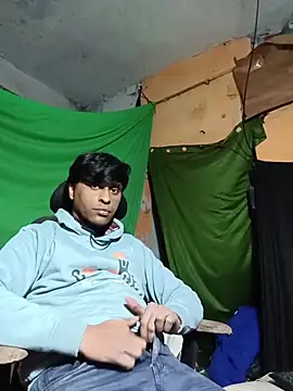 desiboy1101 online show from February 13, 2026, 1:55 pm