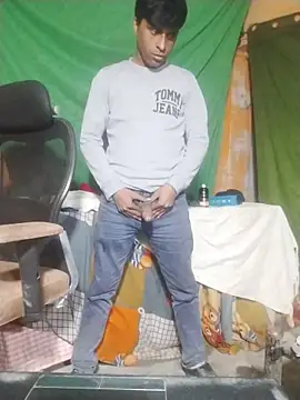 desiboy1101 online show from November 26, 2025, 2:28 pm