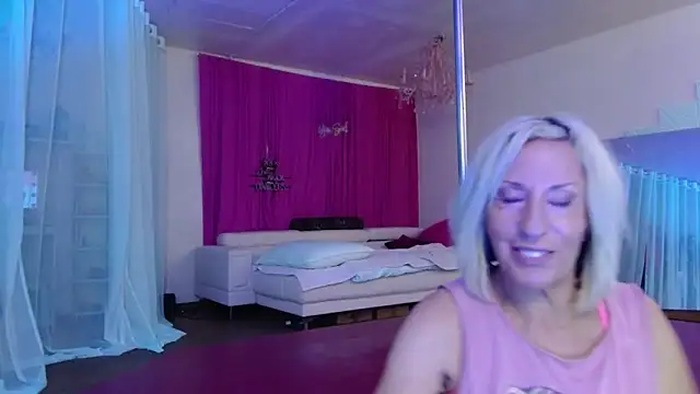 Snapshot of Sweet-Ginger chatting on October 11, 2025, 4:41 pm Sweet-Ginger online show from October 11, 2025, 4:41 pm