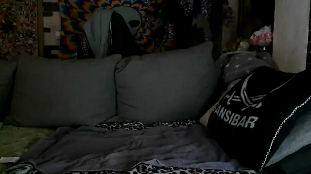 RoxxyInk online show from November 16, 2025, 1:21 am