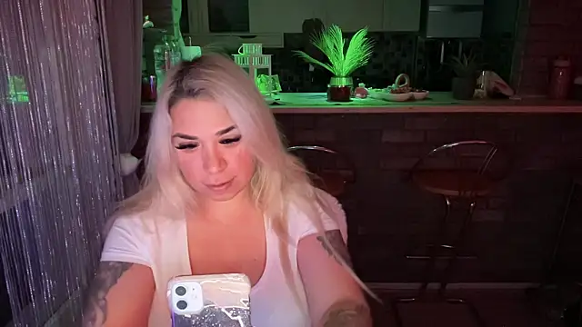 Monageil online show from February 2, 2025, 6:04 am