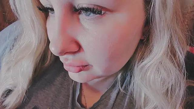 nast-yy online show from December 1, 2025, 10:16 am