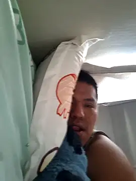 Snapshot of juliopantoja chatting on February 25, 2026, 2:06 pm juliopantoja online show from February 25, 2026, 2:06 pm