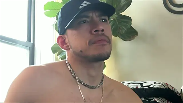 bestofdoseswirls online show from April 16, 2026, 11:18 pm