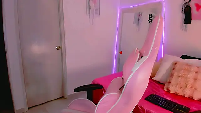 dulce doll1 online show from October 21, 2025, 2:44 am