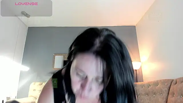 Snapshot of LADY_HELLEN chatting on May 19, 2026, 8:16 pm LADY HELLEN online show from May 19, 2026, 8:16 pm