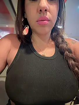 Snapshot of Nalgonasex_ chatting on January 28, 2025, 12:05 am Nalgonasex  online show from January 28, 2025, 12:05 am