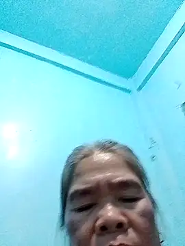 sexylizzy4u online show from March 28, 2026, 1:23 pm