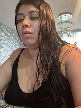 Snapshot of emilyjohanson chatting on February 11, 2025, 2:57 pm emilyjohanson online show from February 11, 2025, 2:57 pm