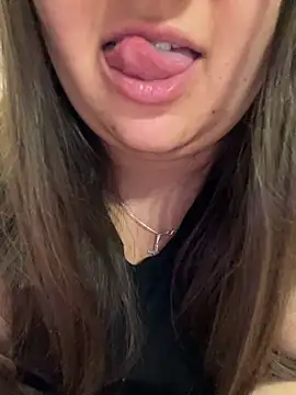 Snapshot of Jane_BBW chatting on May 9, 2026, 1:42 am Jane BBW online show from May 9, 2026, 1:42 am