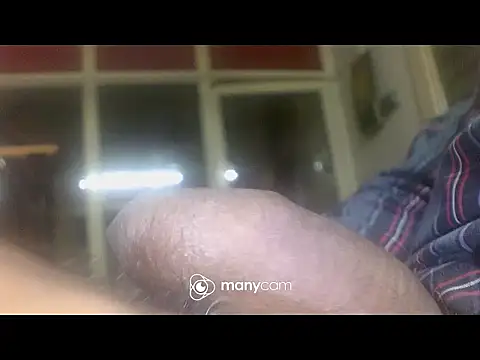 Snapshot of jikh13 chatting on October 3, 2025, 7:43 am jikh13 online show from October 3, 2025, 7:43 am