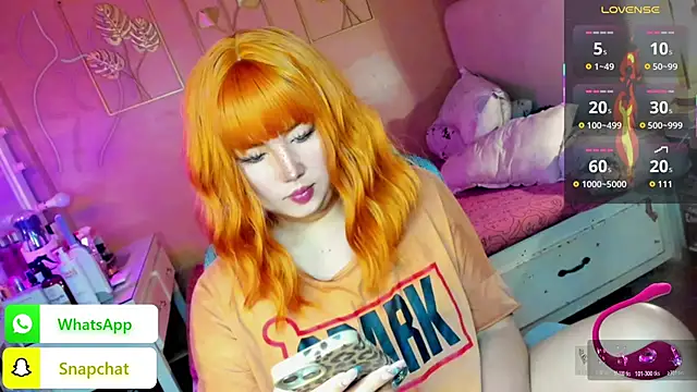 HOTnWILDalice online show from November 6, 2025, 9:24 am