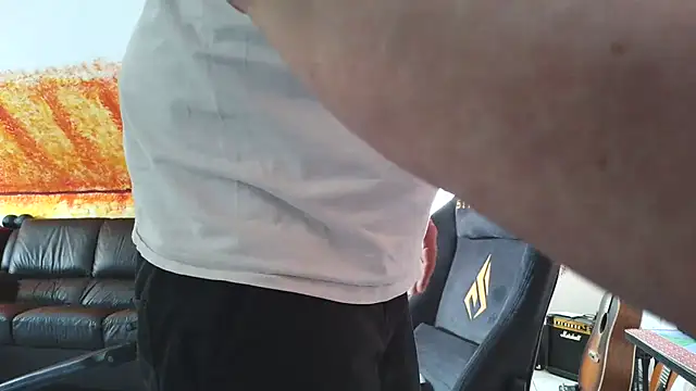 Snapshot of sextoy911 chatting on April 8, 2026, 4:08 pm sextoy911 online show from April 8, 2026, 4:08 pm