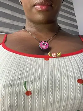 Snapshot of Sofi_Smiley chatting on February 19, 2026, 4:31 am Sofi Smiley online show from February 19, 2026, 4:31 am