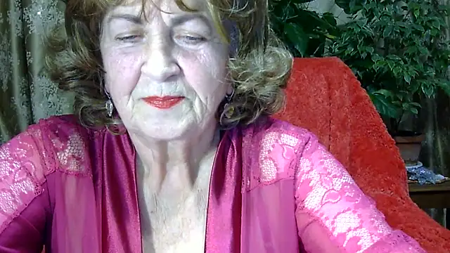 Snapshot of Emma52610 chatting on February 17, 2026, 4:37 pm Emma52610 online show from February 17, 2026, 4:37 pm