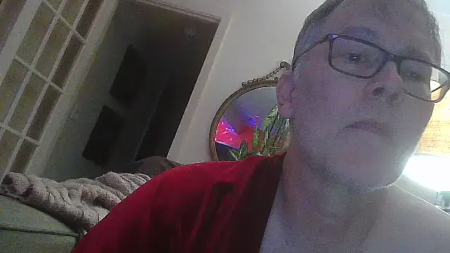 Snapshot of tightmaturebottom chatting on November 24, 2025, 8:03 am tightmaturebottom online show from November 24, 2025, 8:03 am