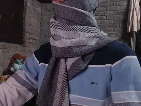 ThethunderPo online show from December 2, 2025, 3:25 pm