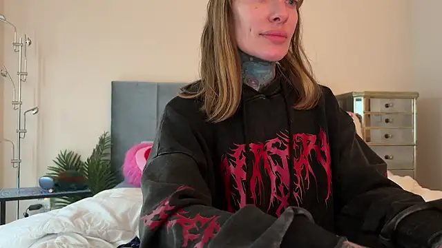 Snapshot of airgeadx chatting on February 1, 2026, 7:12 pm airgeadx online show from February 1, 2026, 7:12 pm