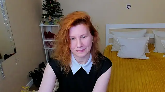 FoxySophia online show from December 21, 2025, 2:52 pm