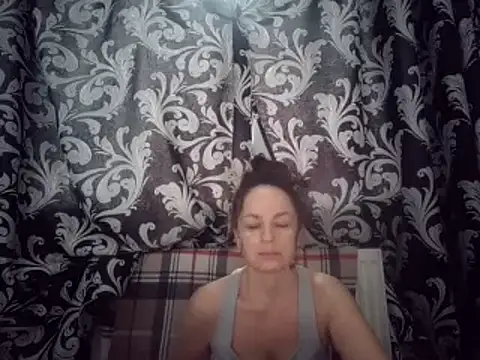 Snapshot of LindaStarS chatting on March 3, 2025, 5:47 am LindaStarS online show from March 3, 2025, 5:47 am