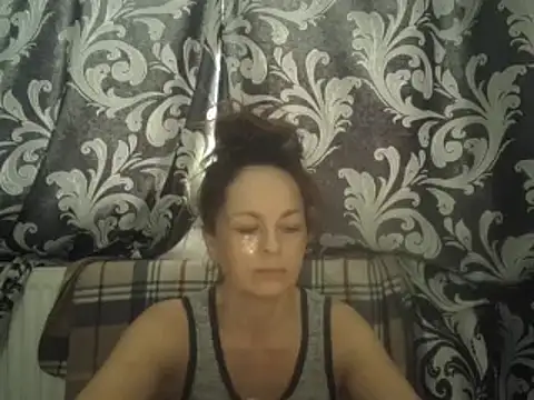 Snapshot of LindaStarS chatting on March 16, 2025, 6:31 am LindaStarS online show from March 16, 2025, 6:31 am
