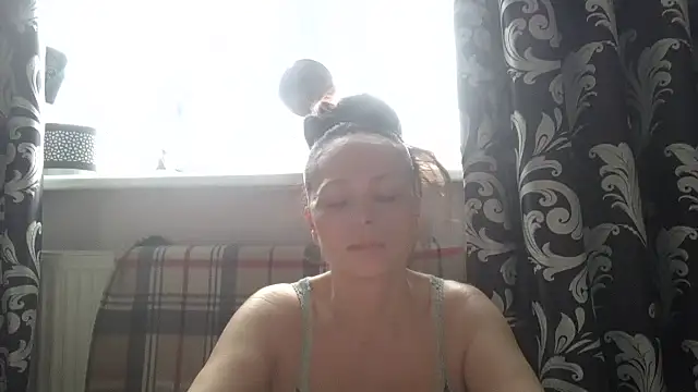 LindaStarS online show from March 21, 2026, 5:19 am