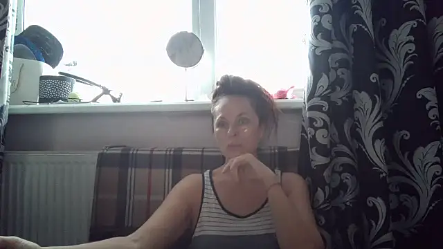 LindaStarS online show from January 16, 2026, 5:44 am