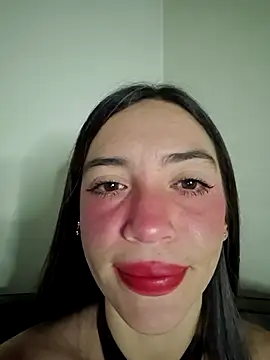 loveuu-bae online show from April 4, 2026, 3:13 am