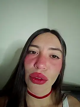 loveuu-bae online show from March 26, 2026, 3:27 am