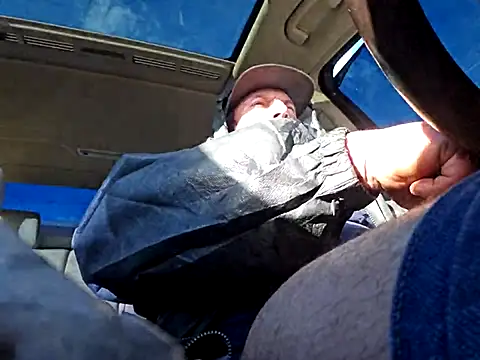 Snapshot of UncutHammer69 chatting on February 17, 2026, 12:08 am UncutHammer69 online show from February 17, 2026, 12:08 am