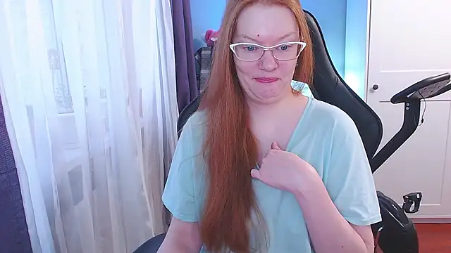 Lady Inari online show from November 5, 2025, 7:22 am