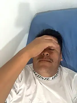 julius semen online show from January 16, 2026, 3:32 am