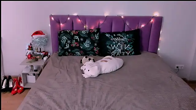 sabrinamacmarren online show from January 8, 2026, 2:45 pm