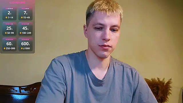 -ethan7inches- online show from April 2, 2026, 1:13 am