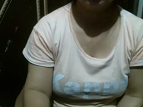 Snapshot of UrsMansi chatting on July 8, 2026, 3:41 am UrsMansi online show from July 8, 2026, 3:41 am