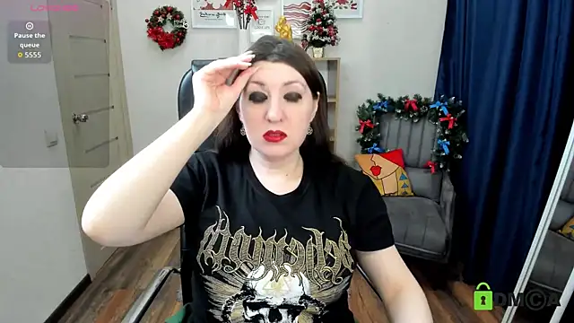 Black Black Rose online show from December 18, 2025, 8:34 pm