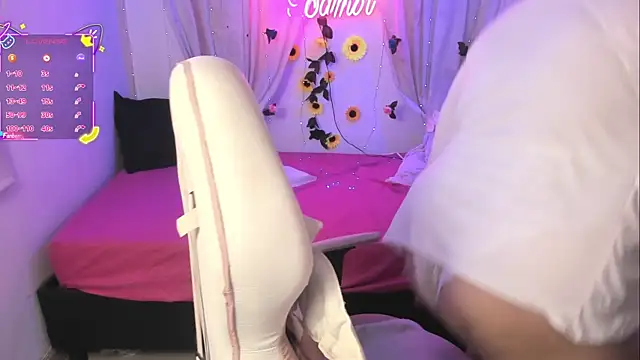 Snapshot of sweetbambi23 chatting on April 28, 2026, 11:42 pm sweetbambi23 online show from April 28, 2026, 11:42 pm