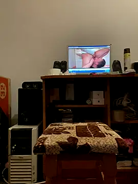 Snapshot of Love4sud chatting on December 4, 2024, 3:53 am Love4sud online show from December 4, 2024, 3:53 am