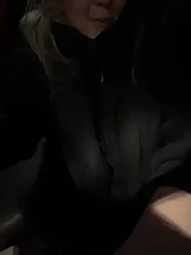 Snapshot of Anna_Alexa chatting on January 10, 2025, 9:20 pm Anna Alexa online show from January 10, 2025, 9:20 pm