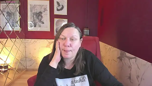 Snapshot of KellyPerfection chatting on February 19, 2026, 5:26 am KellyPerfection online show from February 19, 2026, 5:26 am