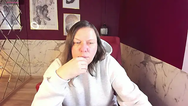 Snapshot of KellyPerfection chatting on February 12, 2026, 5:29 am KellyPerfection online show from February 12, 2026, 5:29 am