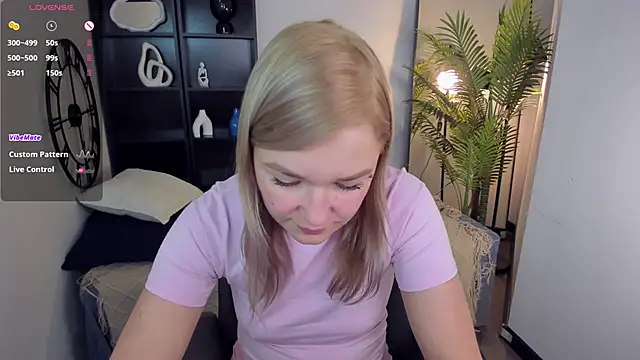 BellaDreamy online show from November 18, 2025, 9:12 am