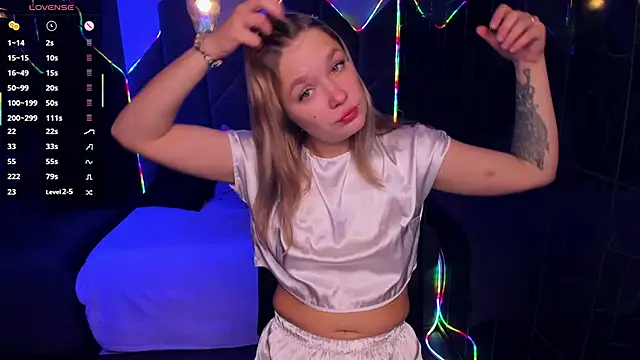 BellaDreamy online show from October 19, 2025, 5:21 am