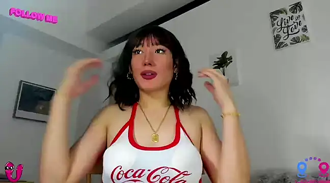 hottycrishina online show from March 4, 2025, 10:05 pm